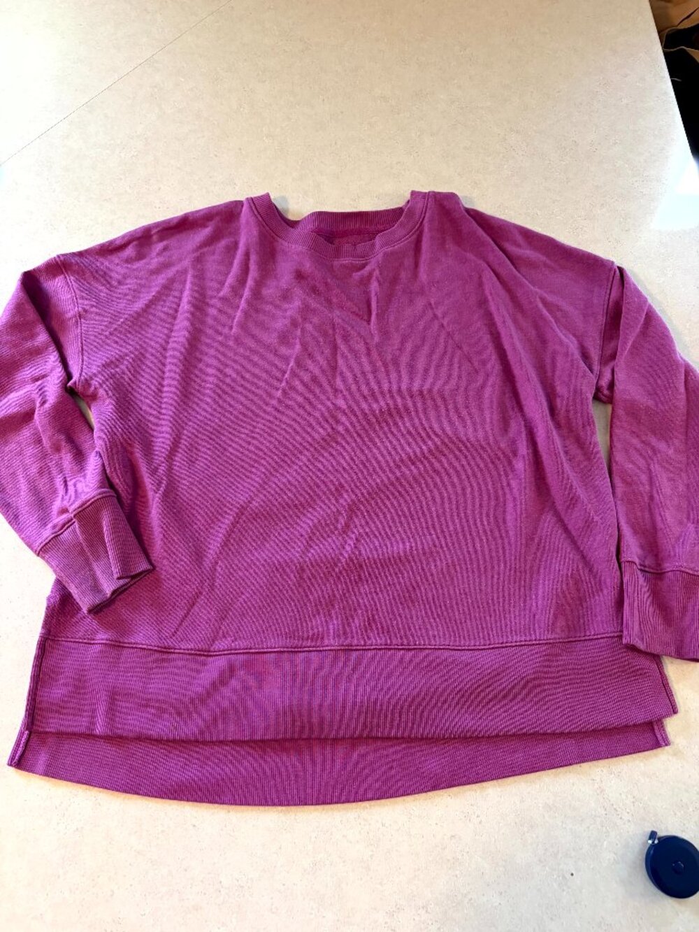 Time and Tru Women’s Purple Crew Neck Sweatshirt Size Large Relaxed High Low Hem